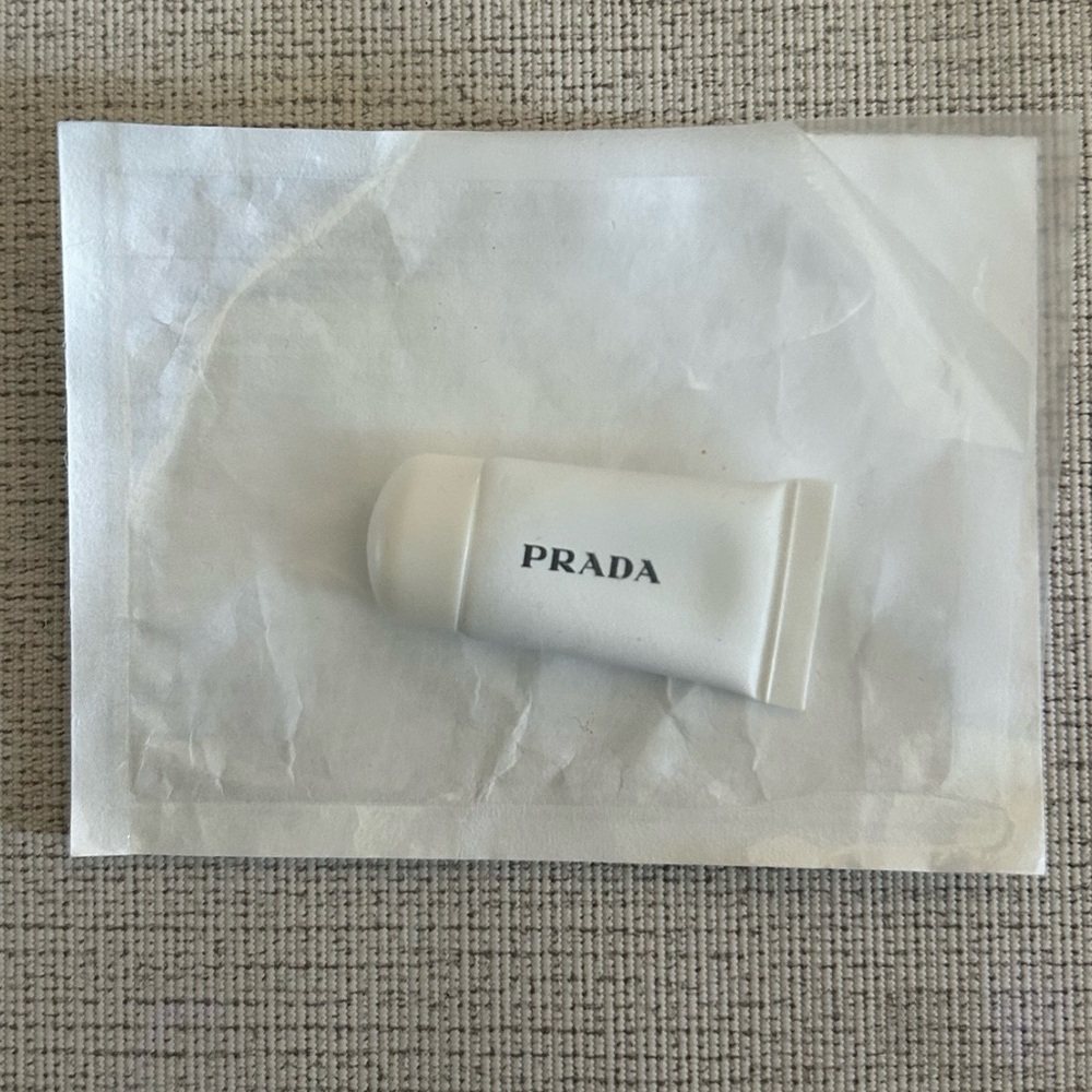 PRADA Lip Shielding Lip Balm SPF 15-Tint #1